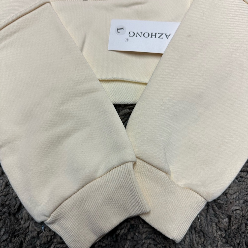 Cream Cropped Zip-Up Sweatshirt <<<<60>>>> - Picture 4 of 7